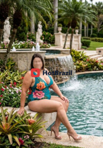 Ivana Coroa gordinha de luxo